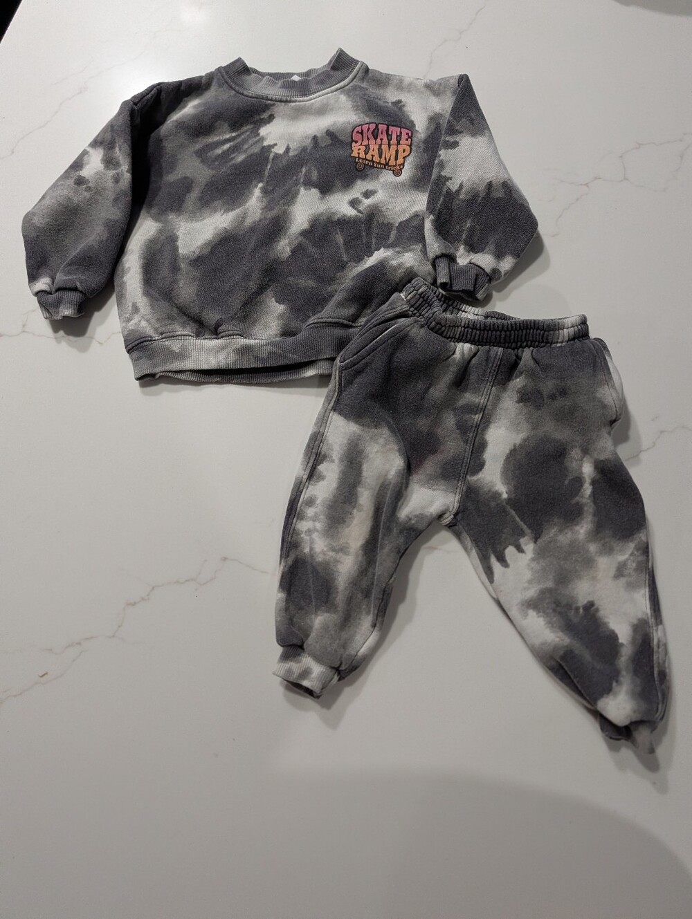 Zara Kids Tie-Dye Jogger Set - Skate Ramp Graphic 2-3T *Excellent Condition*